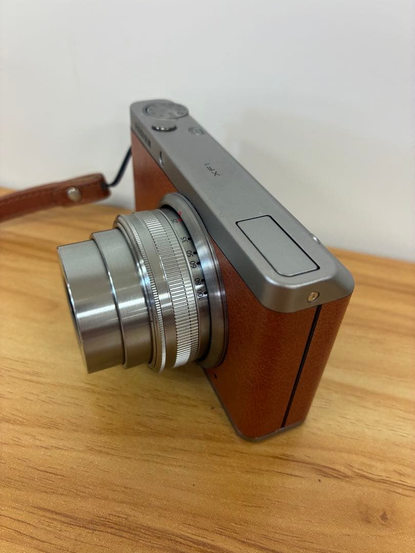 FUJIFILM XF1デジタルカメラ 充電器・カバー付 - メルカリ