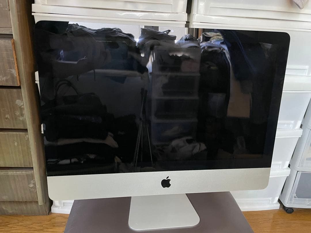 iMac 21.5-inch Mid 2011【キーボード&マウス&おまけ付き】