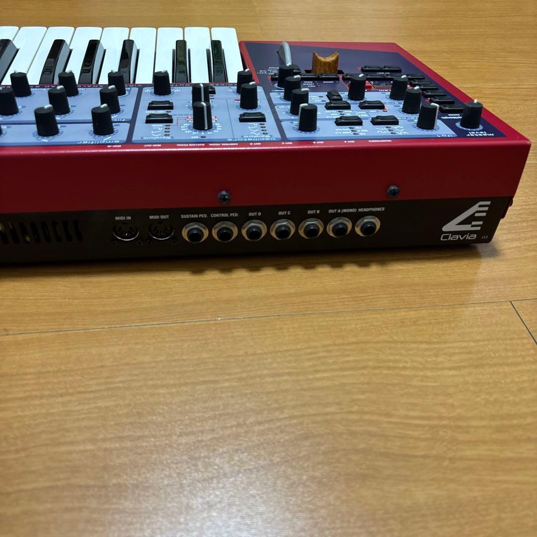 ケース付】Nord Lead 2x アナログシンセサイザー 49鍵 - メルカリ