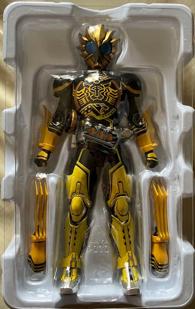 ブ*読様 S.H.Figuarts 真骨彫製法 仮面ライダーオーズ ラトラーター
