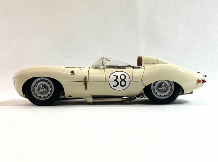 Exoto 1/18 Jaguar D-type Short Nose 1958 - メルカリ