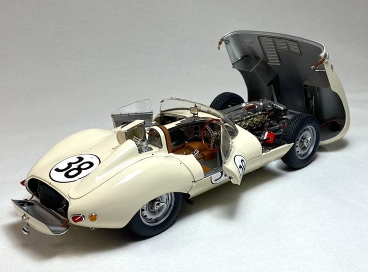 Exoto 1/18 Jaguar D-type Short Nose 1958 - メルカリ