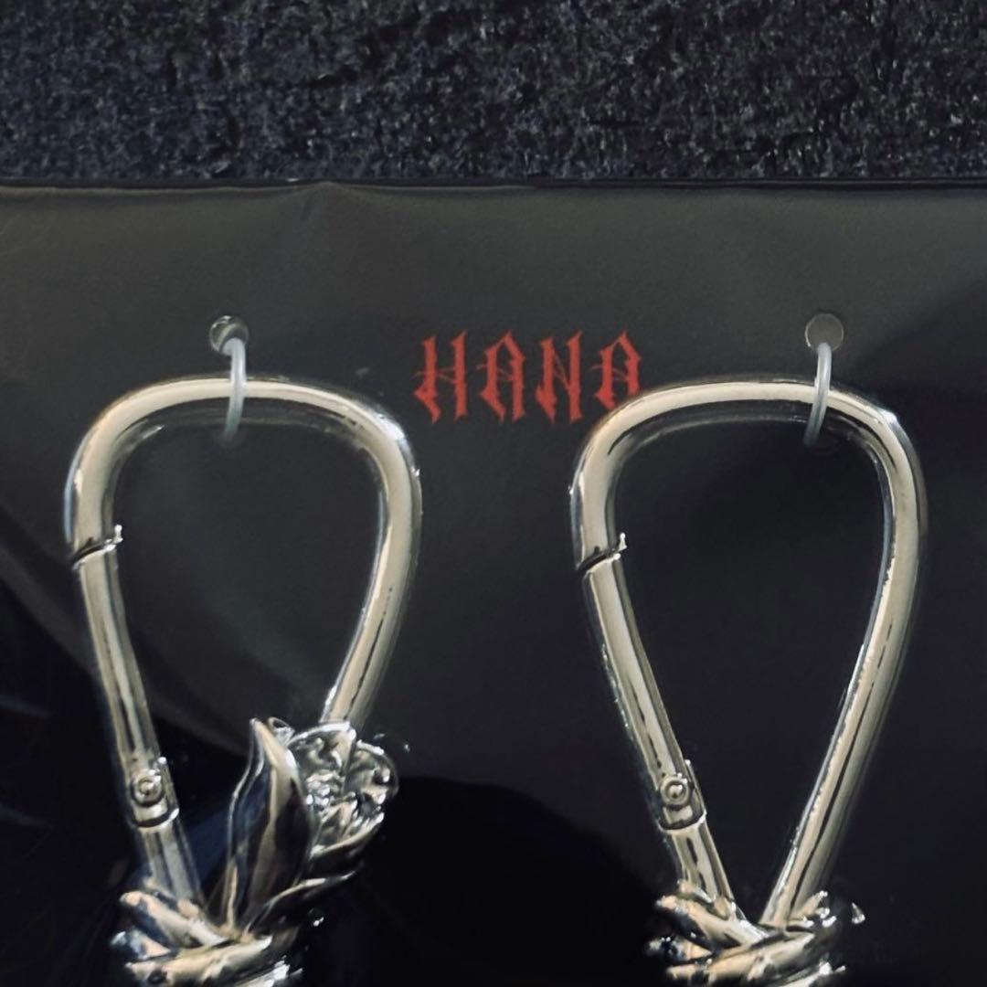 新品未開封】HANA「BAD LOVE」グッズ カラビナ 即購入可◎ 匿名発送