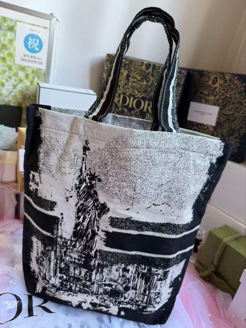Dior ディオール エッフェル塔 新作ノベルティ トートバッグ