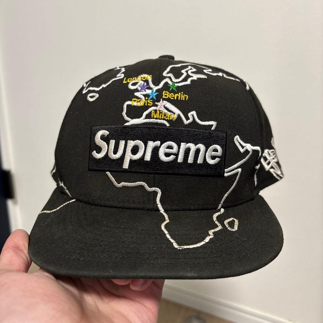 Supreme 地図柄キャップ 7 1/2 ケンタウロス健太着用 - メルカリ