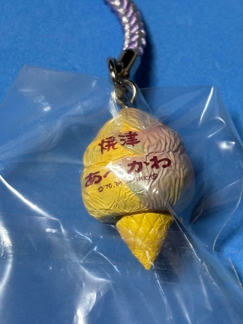 ご当地キティ ソフトクリーム ドーナツ 根付け 3点セット - メルカリ