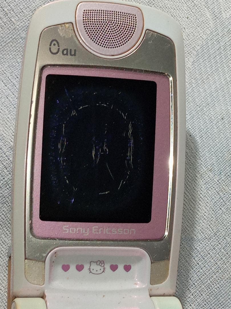 au A3014S ハローキティコラボモデル ガラケー ジャンク品 希少 レア