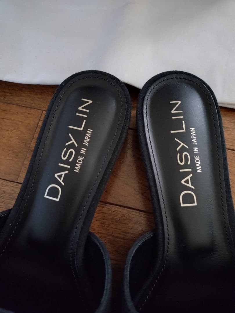 り*も様 お値下げ不可☆ DAISY LIN ブラックミュール