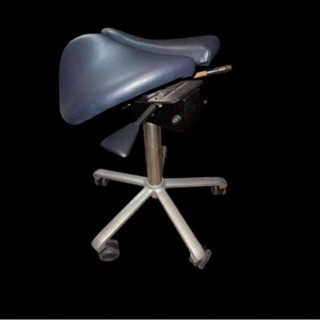 SALLI サリー SWAY サドルチェア 本革ミドルタイプ腰痛 姿勢矯正 Salliチェアー[Salli Sway] ミドルタイプ（ブラック） ※開封後の返品