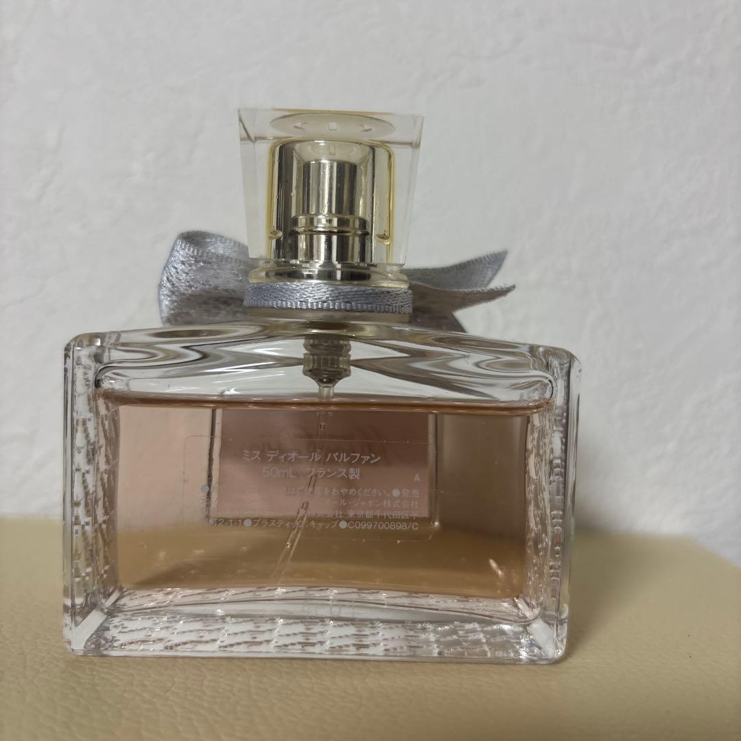 Miss Dior PARFUM リボン付き香水 50ml - メルカリ