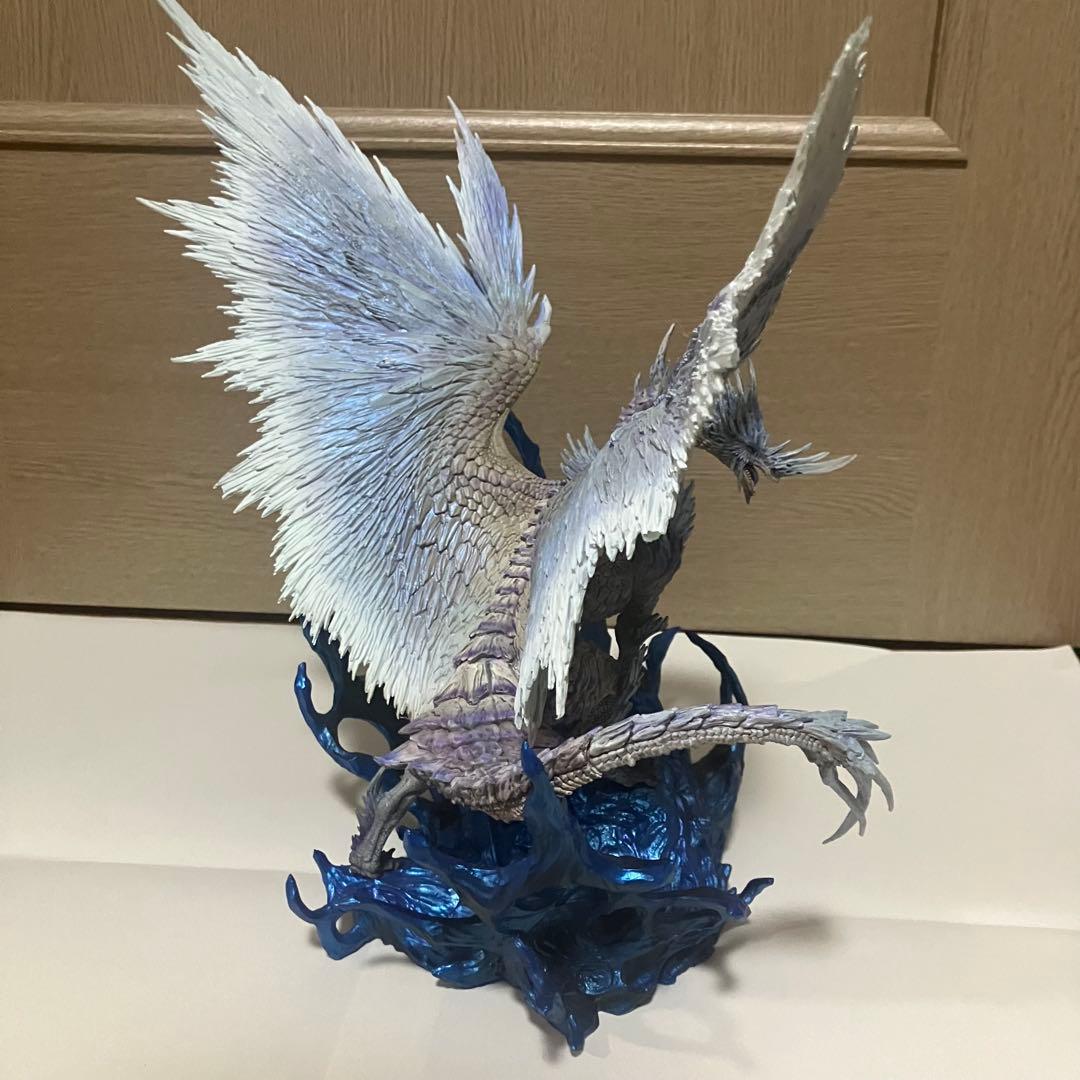 6*ん様 モンスターハンター クリエイターズモデル 冰龍 イヴェルカーナ