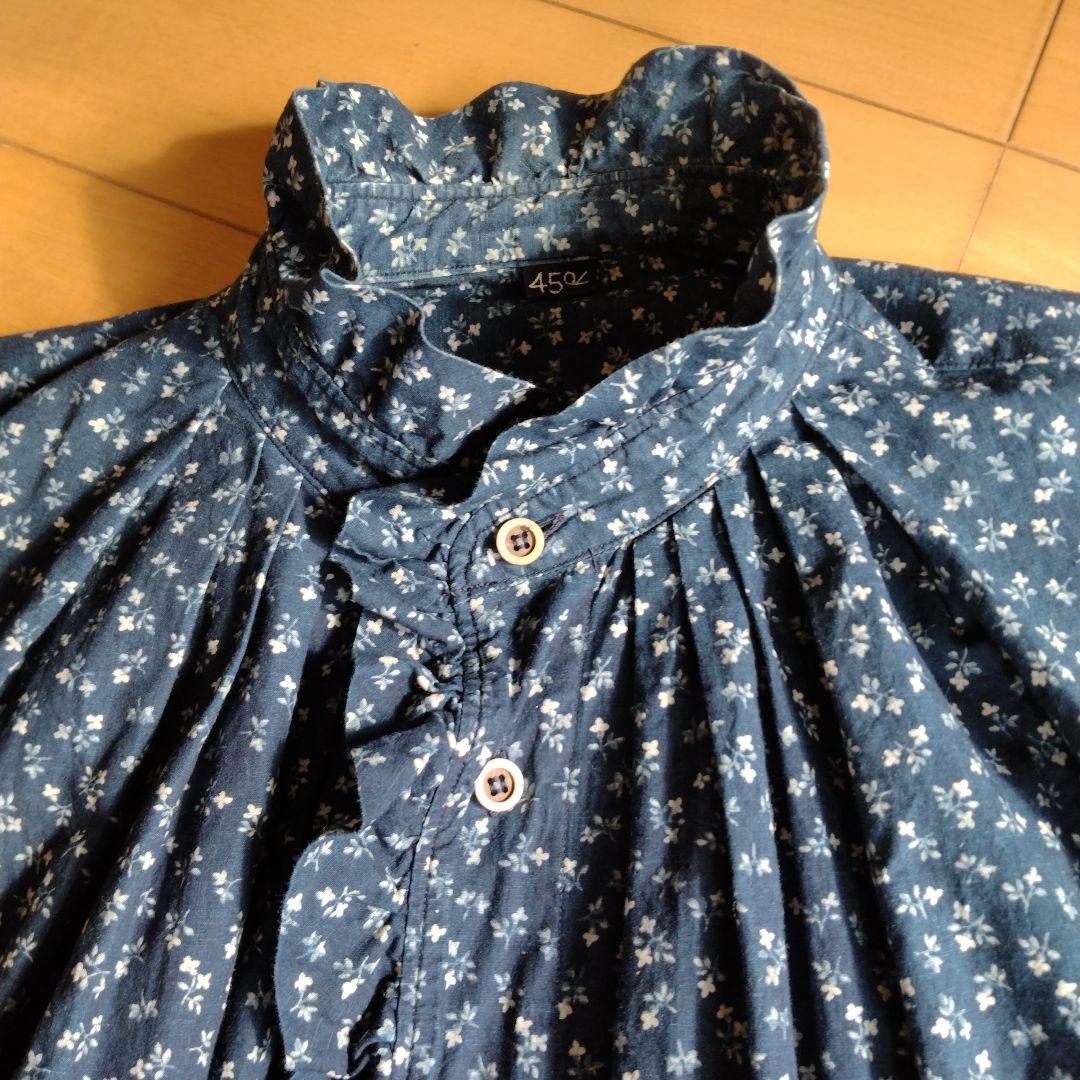 45R 雲間草プリントのフリルブラウス インディゴ／サイズ2 - メルカリ