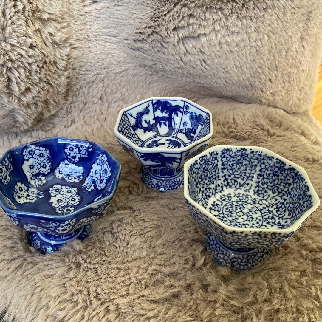 青と白の八角形陶器ボウル3個セット - メルカリ
