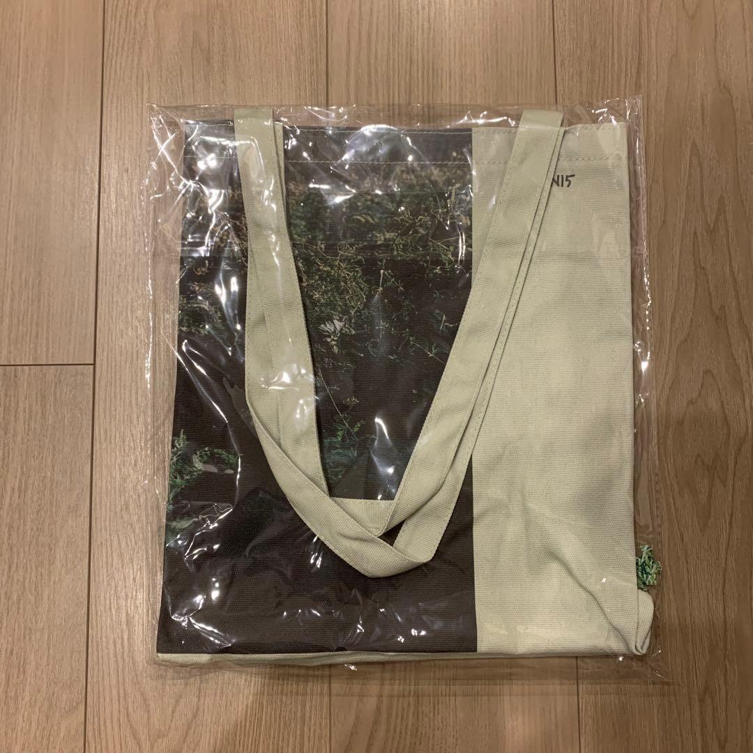 JENNIE 写真展 トートバッグ グリーン ジェニ BLACKPINK - メルカリ