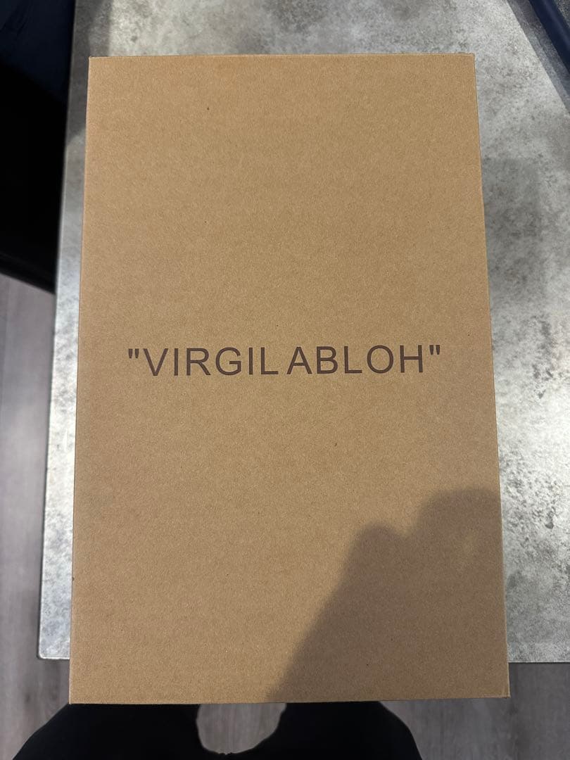 Virgil Abloh 限定フィギュア 認証書付き