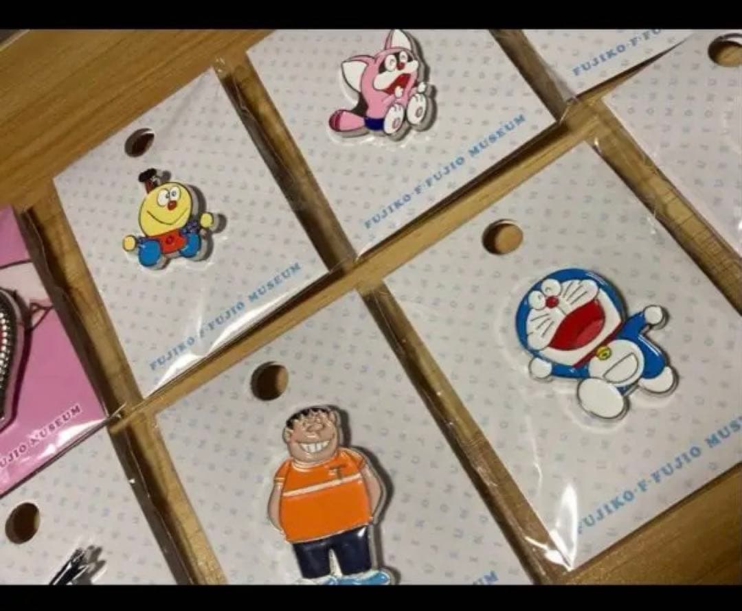 藤子F不二雄ミュージアム 限定 ダイカット ピンズ 全12種 セット