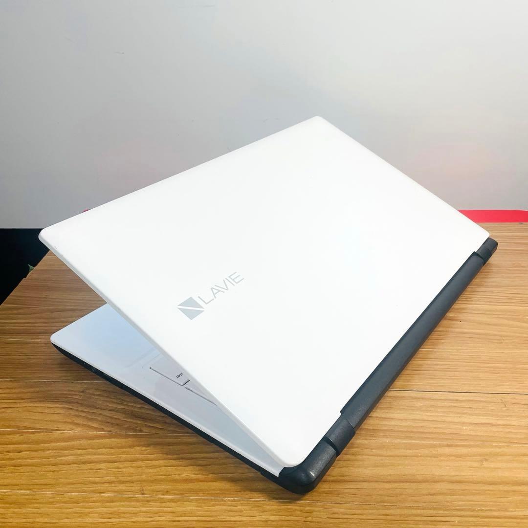 すぐ使える設定済み人気のホワイトSSD256メモリ8ギガカメラwin11