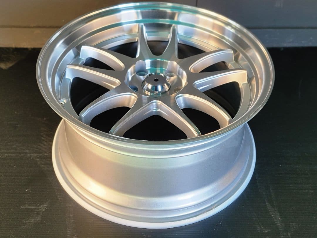 18インチ 新品ホイール 18x9J2本、18x10J2本 4本セット - メルカリ