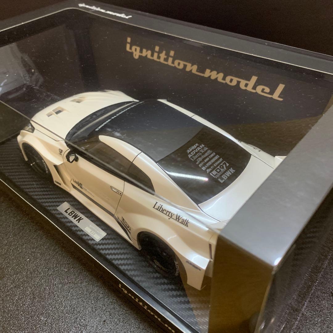 715✴︎ リバティーウォーク 35GT-RR 1/18スケールミニカー - メルカリ