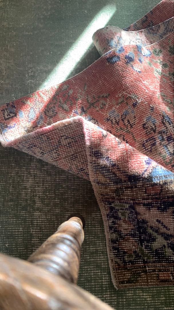 70×237 \"SAKURA” ViNTAGE TURKiSH RUG