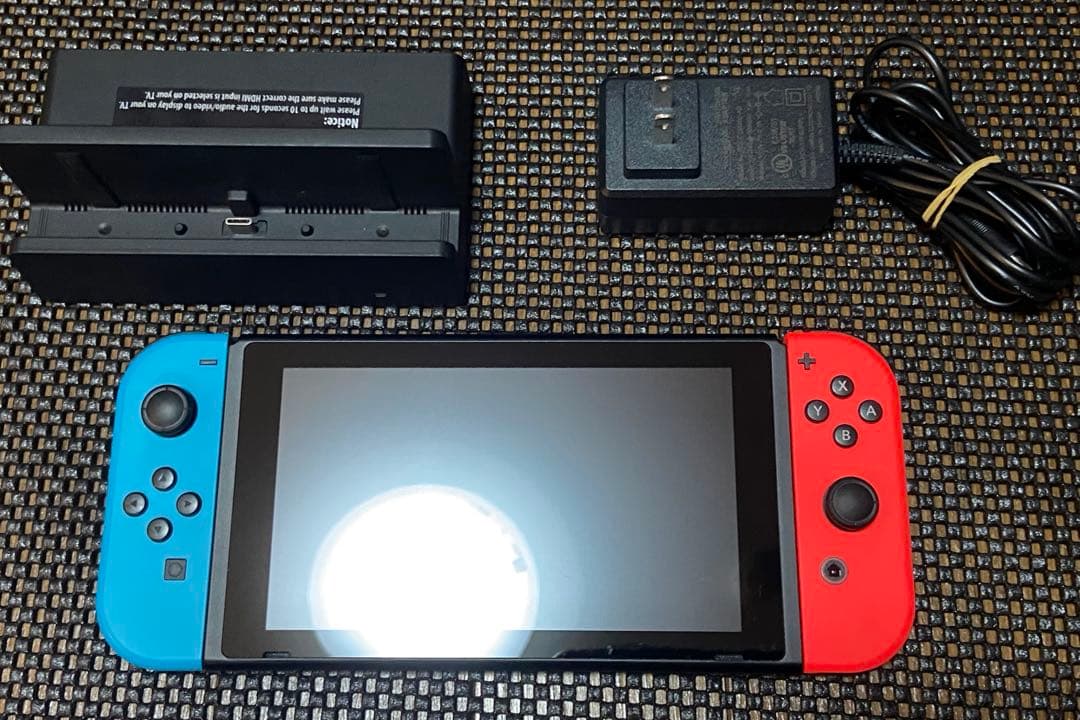 Nintendo Switch 本体 青/赤 Joy-Con 付属品あり Nintendo Switch 本体 青 赤 Joy-Con Amazon.co.jp: Nintendo Switch