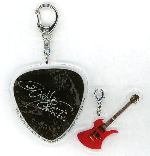 hide ギター ピック型2連アクリルプレートキーホルダー(ブラック×赤