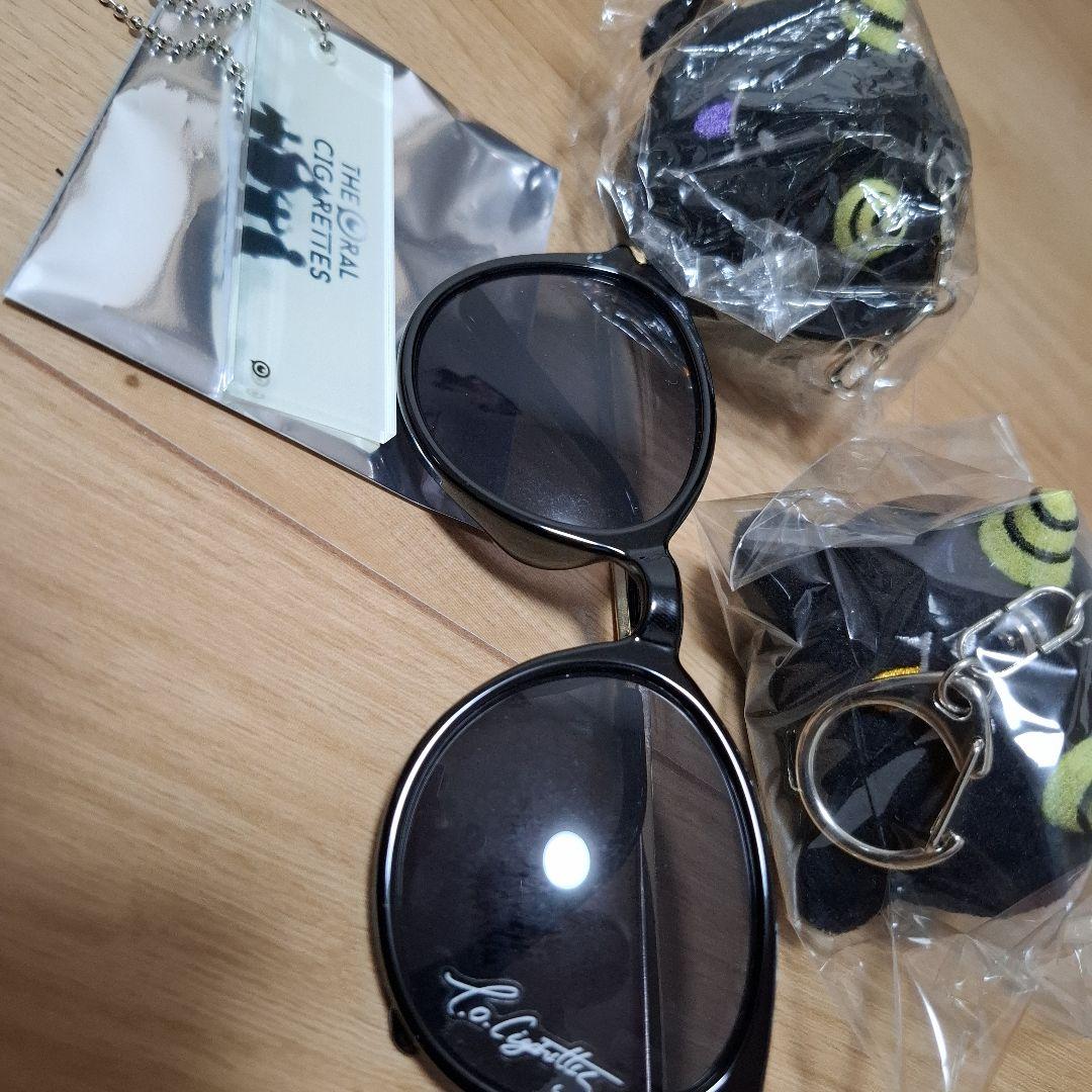 THE ORAL CIGARETTES　おるたん他グッズまとめ売り コラボグッズ】 はぴだんぶいとのコラボグッズ販売決定⚡️ Hall Tour