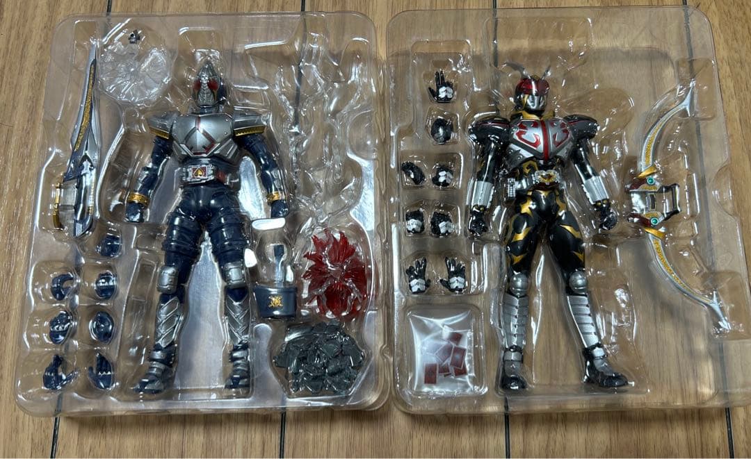 S.H.Figuarts 仮面ライダーブレイド 仮面ライダーカリス セット