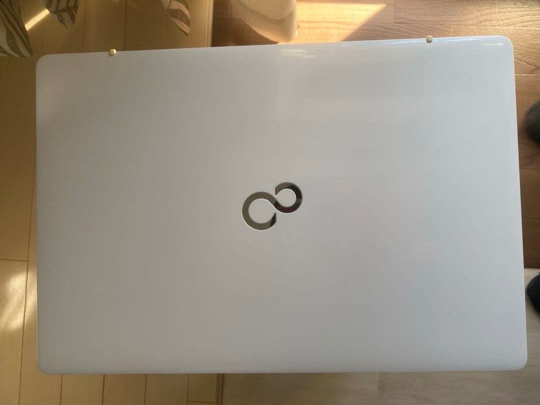 ノートパソコン 富士通 LIFEBOOK ホワイトAH50/C2 - メルカリ
