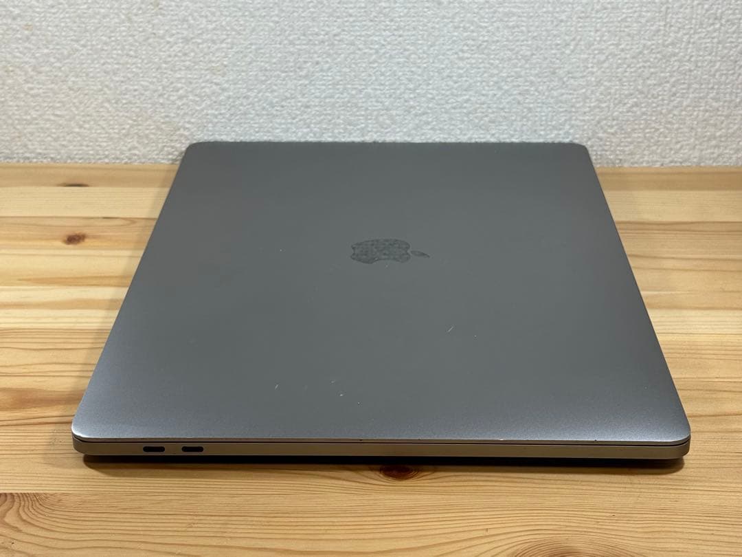 MacBook本体 MacBook Pro 15 2017 Touch Bar i7/16/250