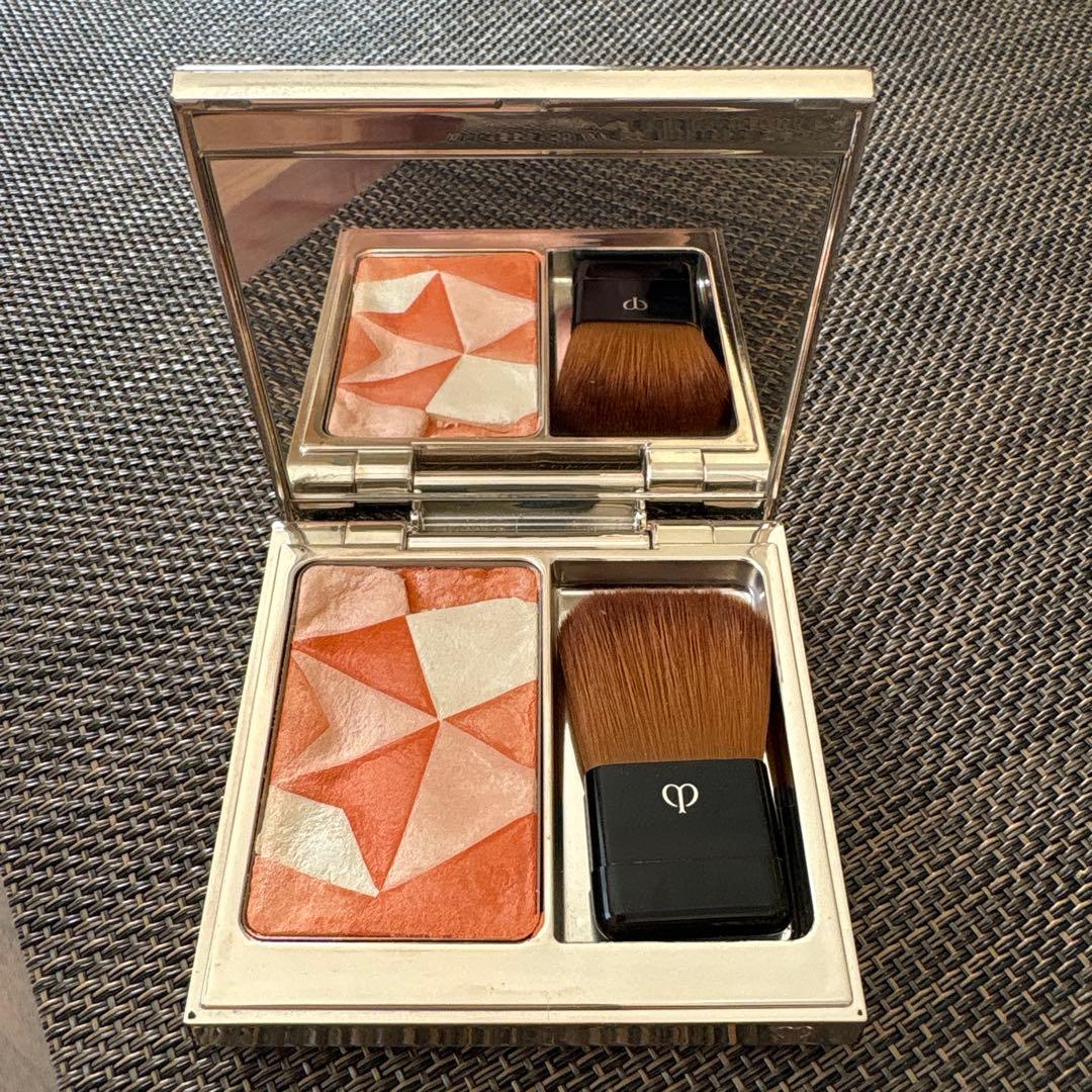 クレドポーボーテ レオスールデクラ 15 フェースカラー - メルカリ