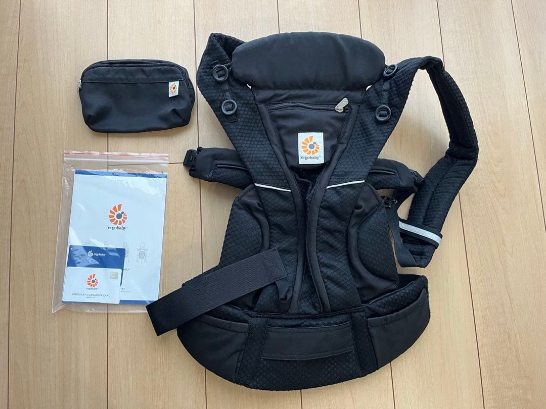 エルゴベビー オムニブリーズ　ブラック OMNI Breeze / ブラック＆ベージュカラーブロック | エルゴベビー