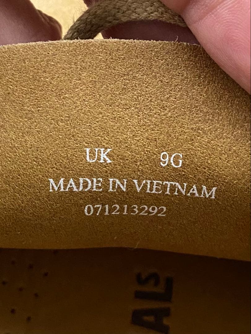 クラークス ワラビー ベージュ UK9G 28cm ファッション 通販