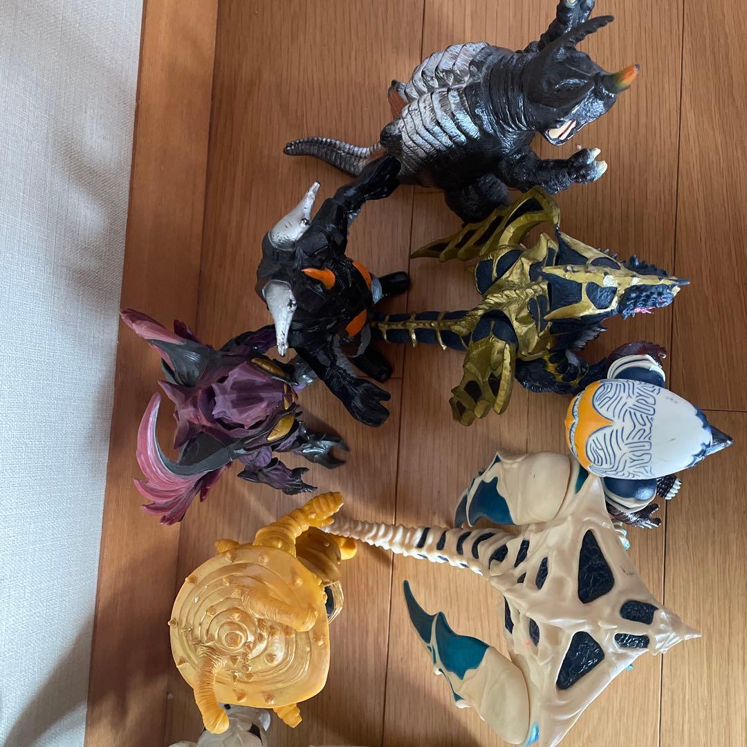 ウルトラマンシリーズ 怪獣 セット - メルカリ