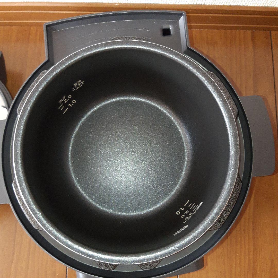 アイリスオーヤマ　電気圧力鍋　IRIS KPC--B　ブラック　2.2L