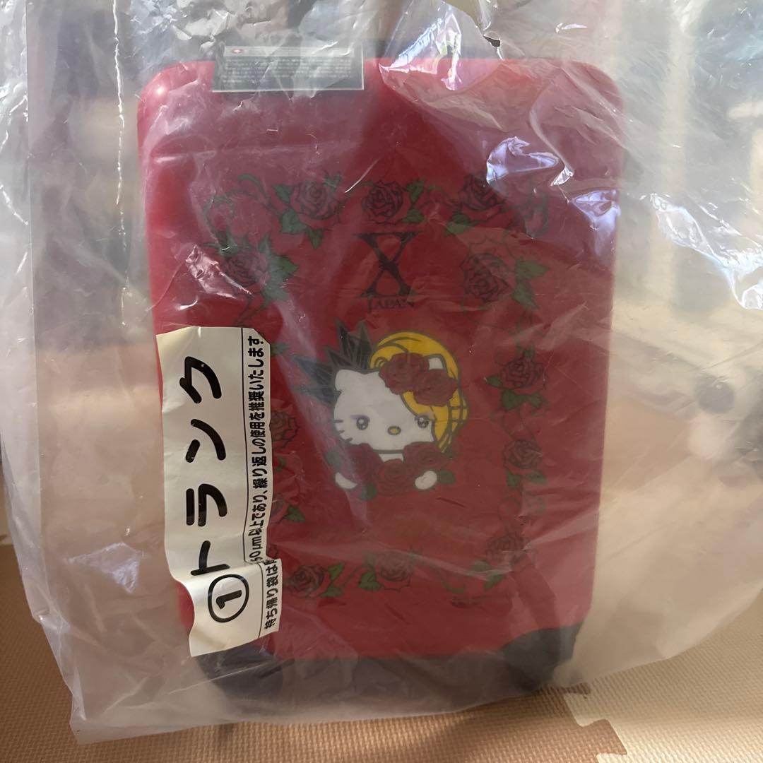 新品　yoshikitty トランク型キャリーケース 新品 yoshikitty トランク型キャリーケース - メルカリ