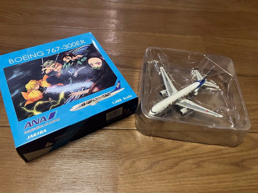 ANA Boeing 767-300ER 鬼滅の刃デザイン 1/400 - メルカリ