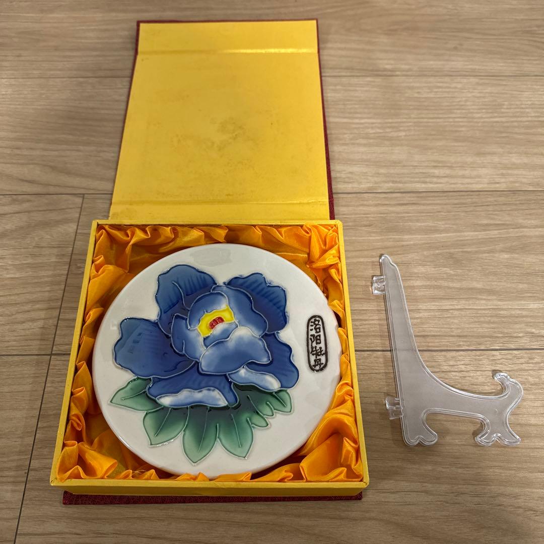 中国美術】洛陽 唐三彩 牡丹磁器ボタン花 牡丹皿 立体彫刻 - メルカリ