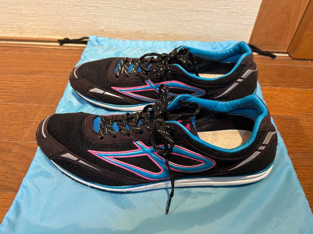 ビモロシューズ 28.0cm ブラック 屋内使用のみ（シューズ袋付き）