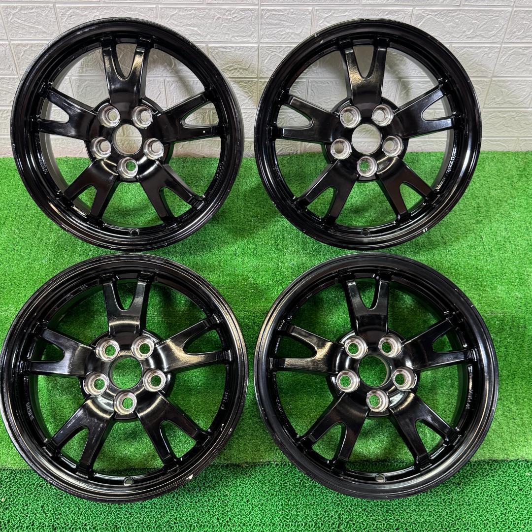 トヨタ30プリウス 純正ホイール 黒 15×6J +45 4本 - メルカリ