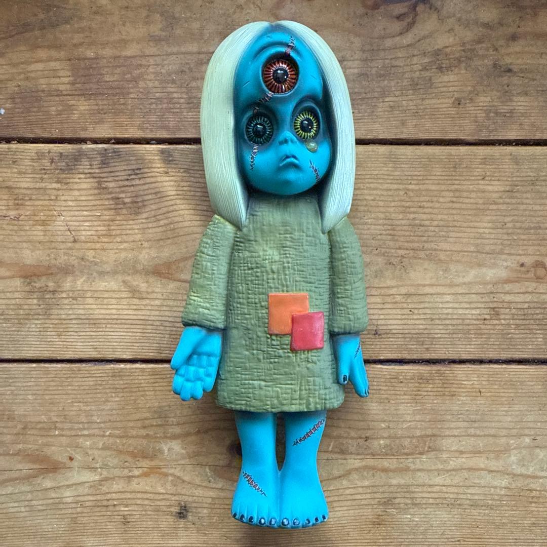 彫刻 little chop design NO NAME 8BALL Character introduction-LOWBROW artist KNUCKLE (LITTLE CHOP DESIGN