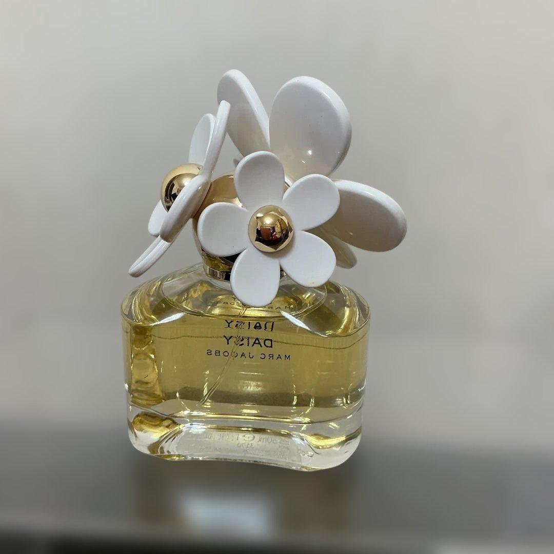 Marc Jacobs Daisy 50ml Eau de Toilette - メルカリ
