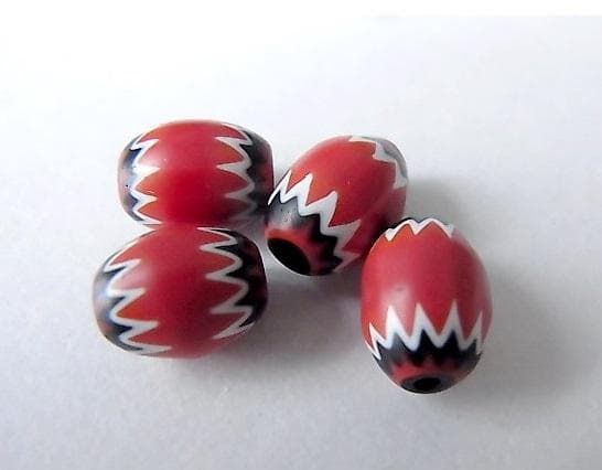 ☆X1501☆ヴェネチアン（A13）5層 芯青 ガラスビーズ レッドシェブロン