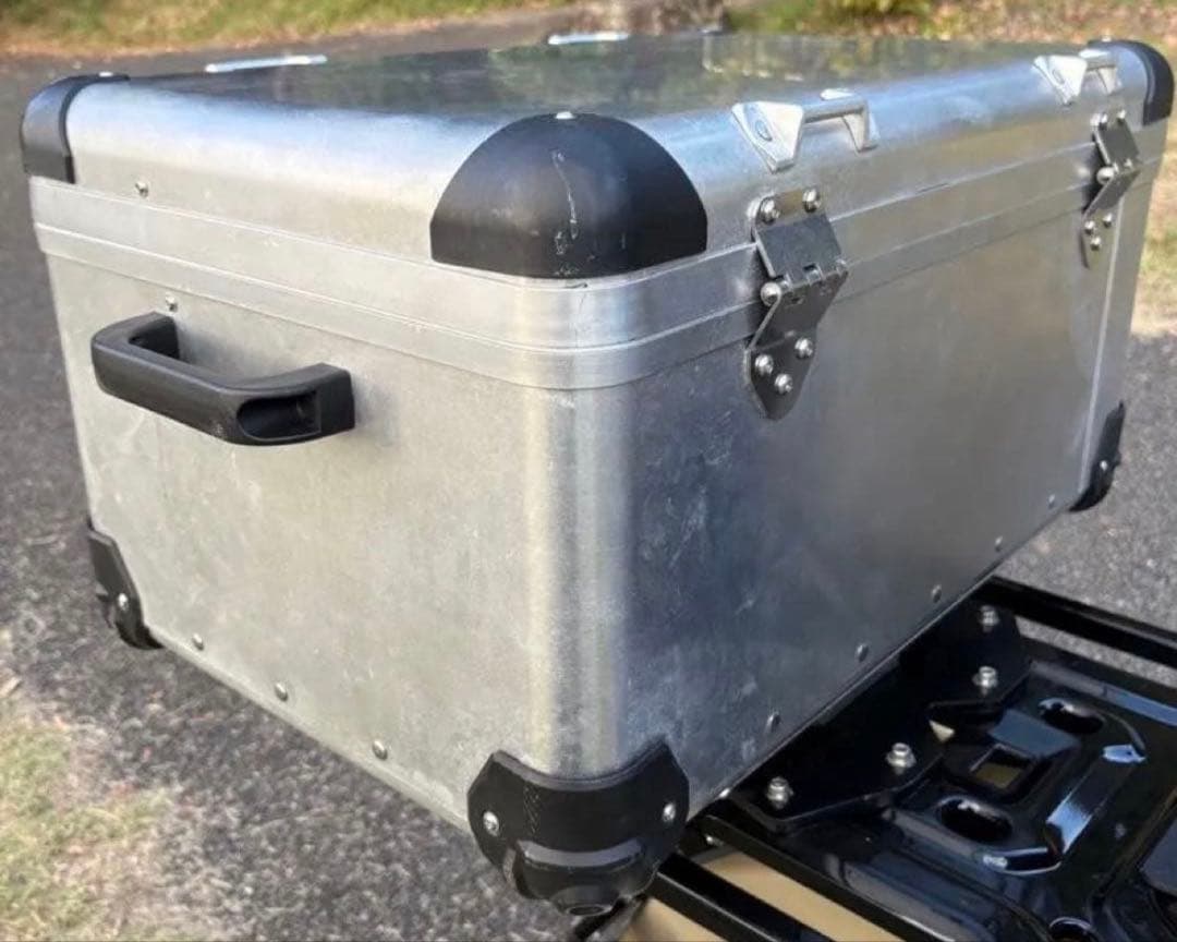 ツアラテックZega Evo XXL72Lトップケースキーシリンダー付き - メルカリ