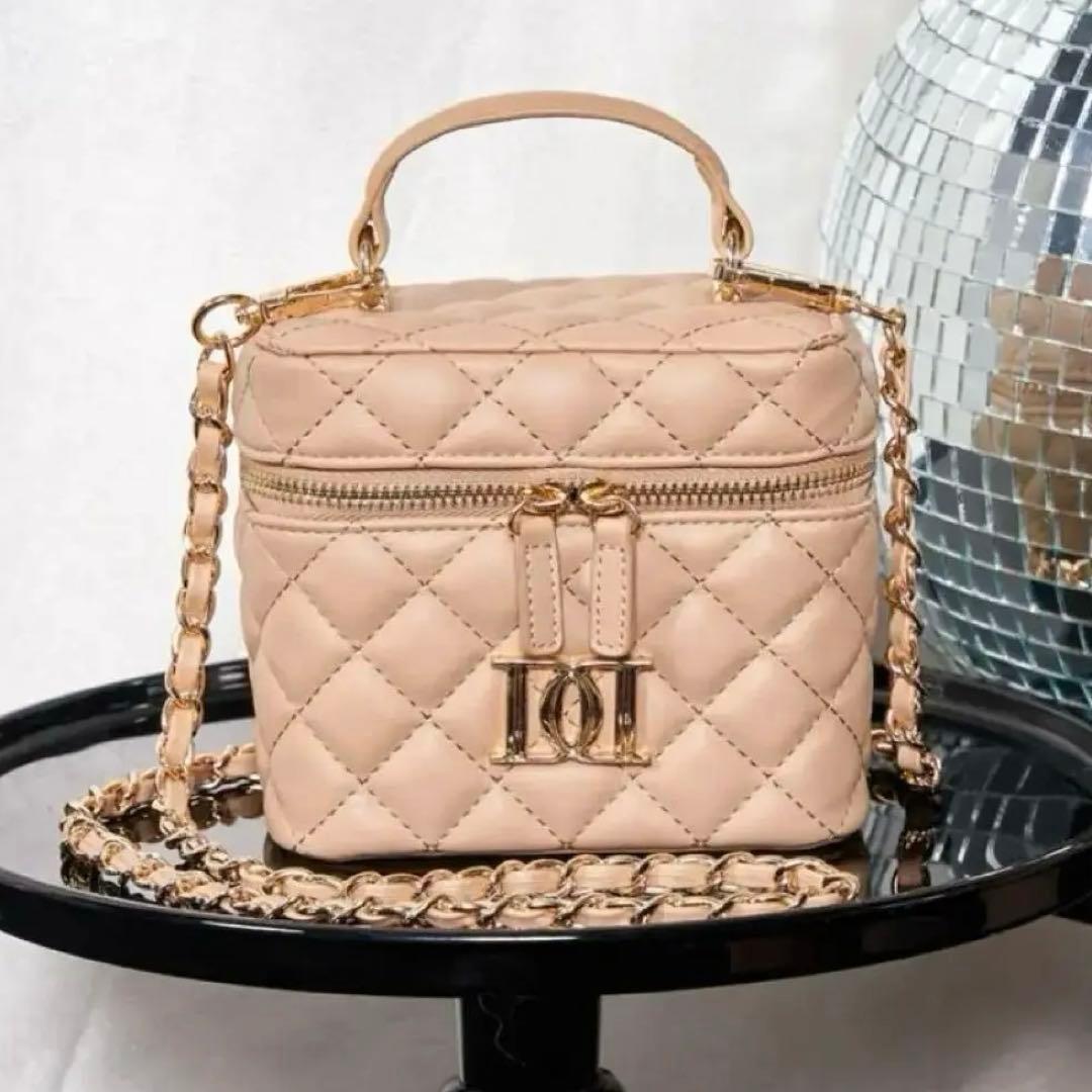 Darich キルティングスクエアミニバッグ バニティ ダーリッチ - メルカリ