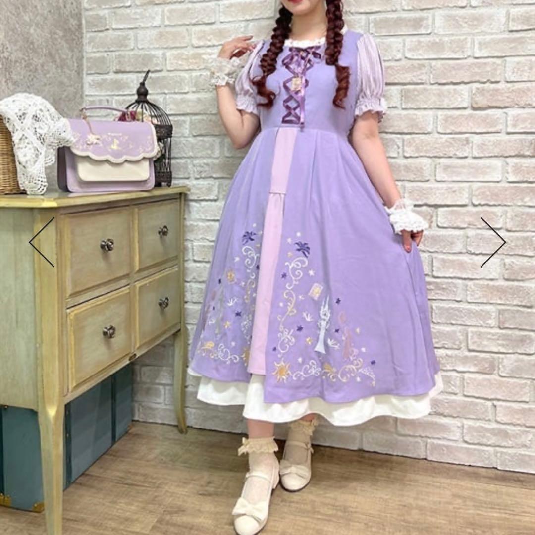 ク*新様 ラプンツェルaxes femme塔の上のラプンツェルワンピース