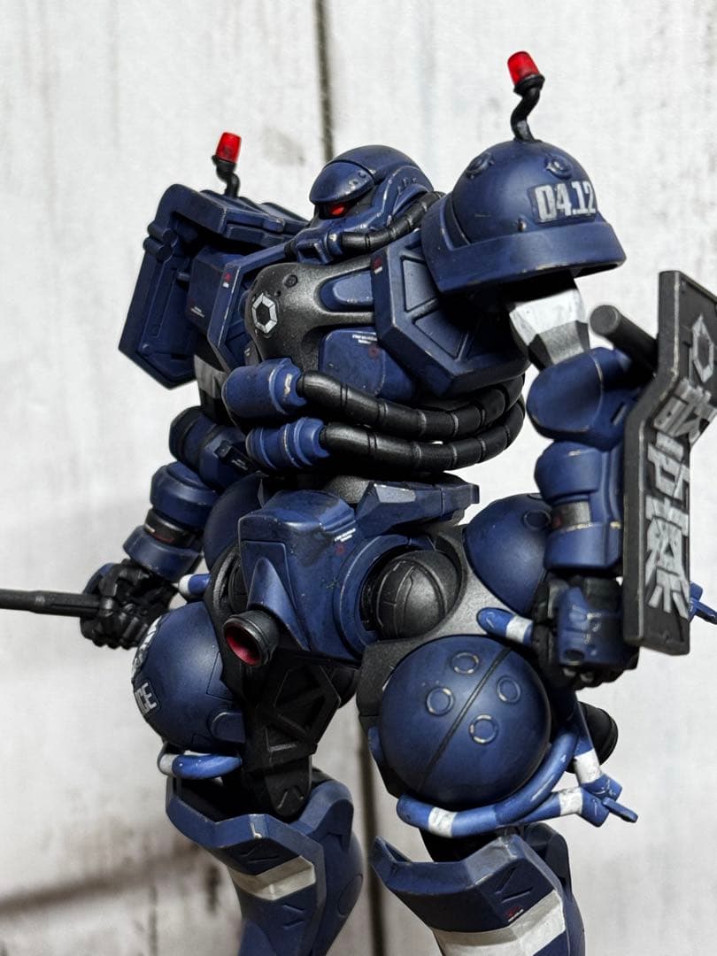 軍警ザク 全塗装 - メルカリ