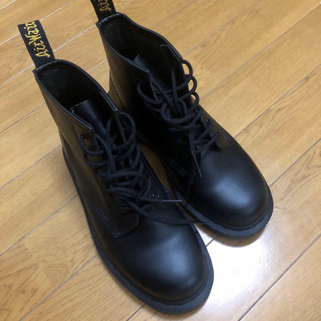 UK4 黒 ハイカットブーツ Dr. Martens Dr.Martens - 【美品】Dr. Martens ドクターマーチンレザー ハイカット