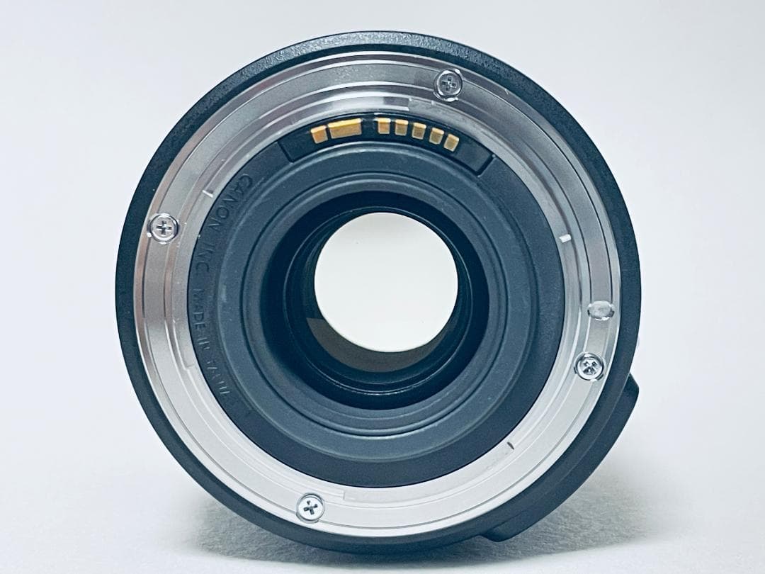 ✨極上✨Canon キヤノン EF-S 18-135mm f3.5-5.6 IS