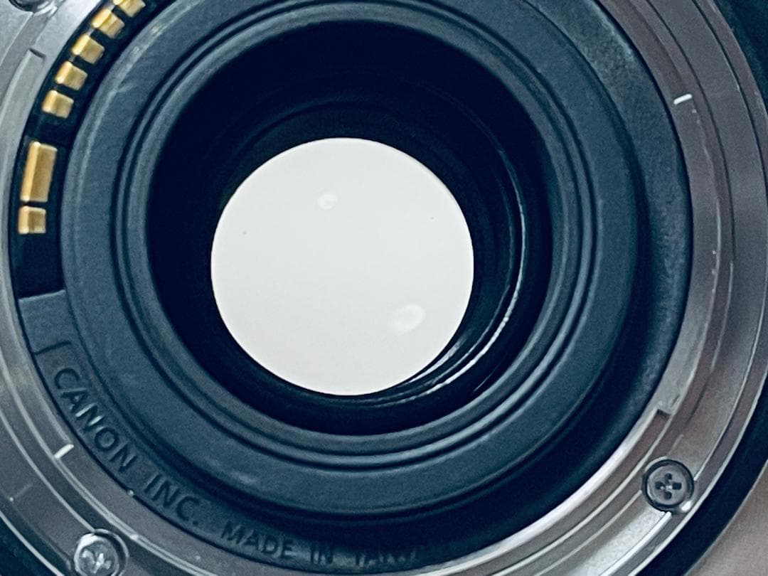 ✨極上✨Canon キヤノン EF-S 18-135mm f3.5-5.6 IS